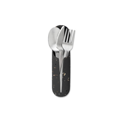 Utensil Set in Silicone Case