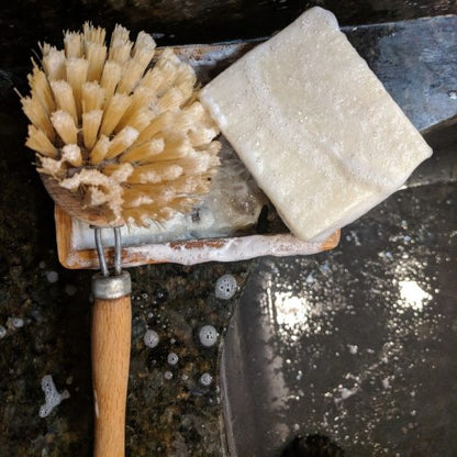 Sisal Kitchen Brush with Handle